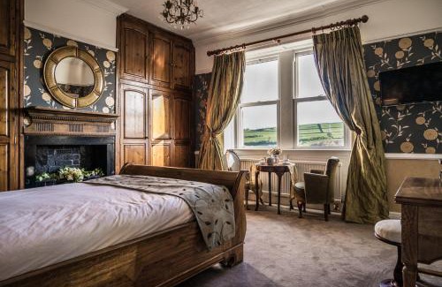 Shibden Bed & Breakfast | Shibden Hall View