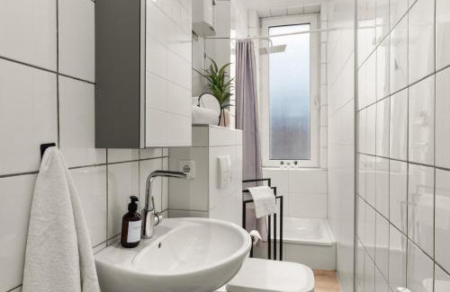 Bielefeld Apartment | SHINY HOMES - Modern & Cozy Stay in Bielefeld Mitte