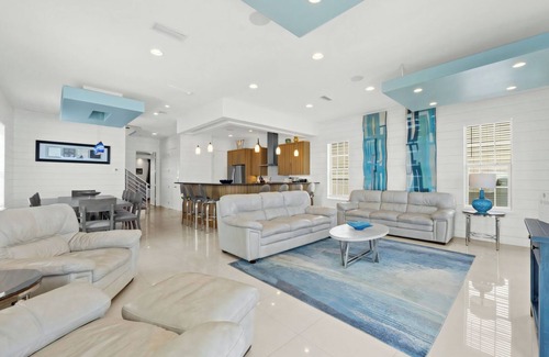 Miramar Beach House | Shipwatch Palazzo | Gulf Views | Private Pool | Golf Cart | Steps to Beach