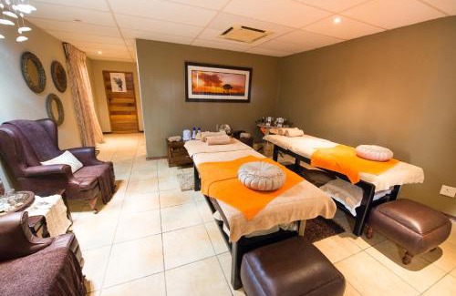 Kruger National Park Ski Chalet | Shishangeni Lodge In Kruger National Park