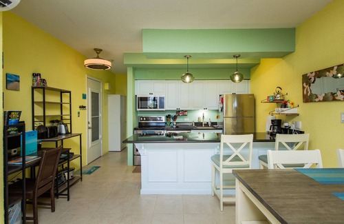 Estate Golden Rock Condo | Shore Beats Work - SUMMER SPECIAL - only 190.00 per night