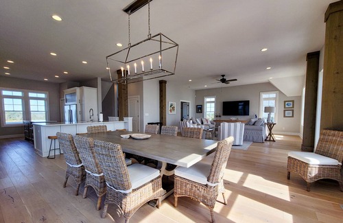 North Topsail Beach House | Shore Break: Luxurious 6-Bed Oceanfront Retreat