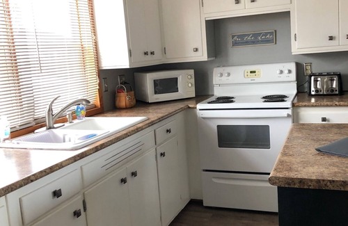 Clear Lake House | Shore Fun Rental