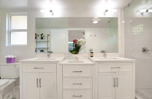 East Mesa House | Shoreline Cottage