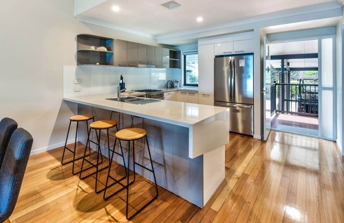 Hamilton Island Apartment | Shorelines 26, Seaview Apartment on Hamilton Island