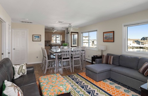 Seaside Heights Villa | Shorely Nice 40'feet private Waterfront XL 2ndFL Jacuzzi Dock Beach Arcade FUN