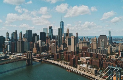 SoHo House | Short Distance From The Well-known Sites! Pets are Allowed HERE! Onsite Pool