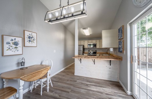 Moses Lake House | Short distance to all amenities! Newly remodeled with secluded patio!