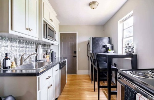 Victorian Village House | Short North/Downtown | Near High St | Walk to Convention Center | 5,800+ Reviews