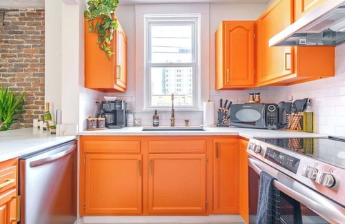 Short North House | Short North/Downtown | Walk to Convention Center | Free Parking | 5,800+ Reviews