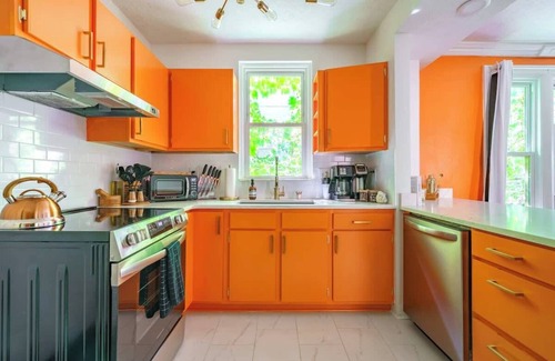 Short North House | Short North/Downtown | Walk to Convention Center | Free Parking | 5,800+ Reviews