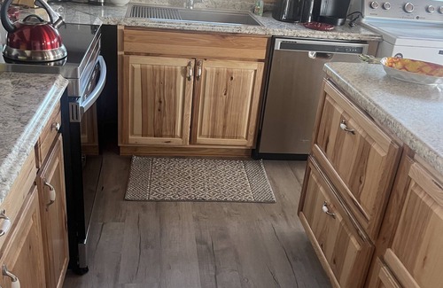 Long Beach House | Short term rentals, Dec - March, 10% discount on 7 day bookings. Dog friendly!