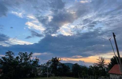 Kala e Dodes Ski Chalet | Shpia e Las Vol