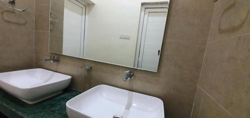 Courtallam Apartment | Shree Suites