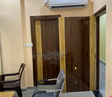 Deoghar Hotel | Shree Vinayak Palace