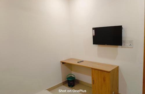 Mathura House | Shri Rajadhiraj Ashray, Mathura