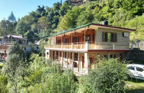 Banjar Bed & Breakfast | Shyam homestay tirthan