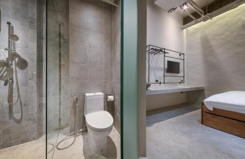 Thanon Phetchaburi Hotel | Siam Shelter Bangkok