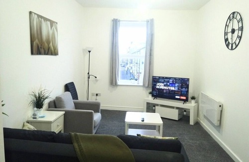 North Shields Apartment | Sigma Central Flat 3 is a 5min walk to the The famous Fish Quay and restaurants.