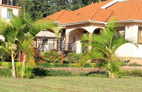 Jinja Hotel | Signature Hotel Apartments