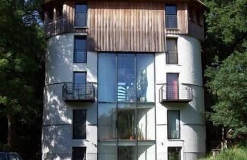 Poppendorf Apartment | Silo holiday flat with small garden