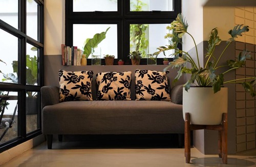 Embassy District Hotel | Silom Studios