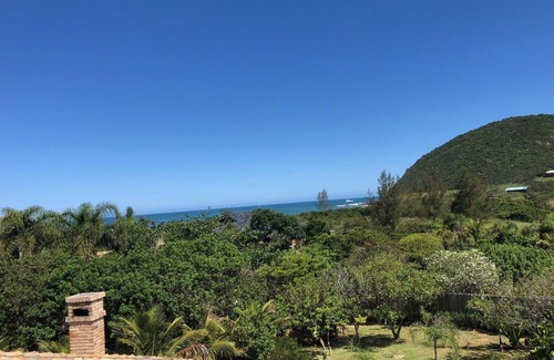 Garopaba House | Silveira beach South corner