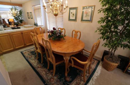 Mammoth Lakes Apartment | Silver Bear 18 Condo