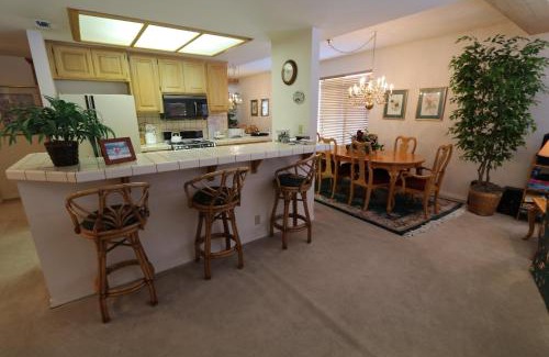 Mammoth Lakes Apartment | Silver Bear 18 Condo