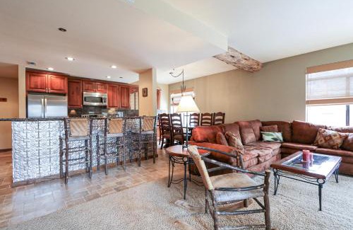 Mammoth Lakes Apartment | Silver Bear #22 condo