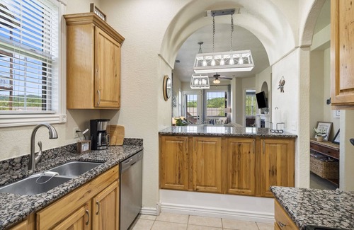 Indian Point Condo | Silver Dollar City Coaster Views/Table Rock Lake Access &Trail/Branson/Indian P.