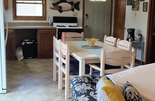 Perry House | Silver Lake, NY - Lakeside Retreat: 2025 Fall Dates Available!