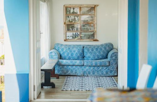 Victoria Bay Hotel | Silver Spray Beach Accommodation