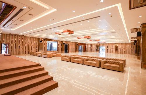 Amravati Hotel | SILVER STAR,Managed by Kurma's Group