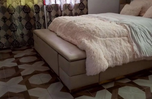 Roman Ridge Bed & Breakfast | Simple and elegant roomn