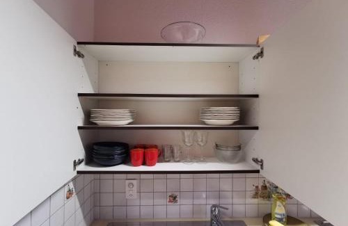 Burgdorf Apartment | Simple Studio 36m2 in the Center of Burgdorf private Parking SMALL BATHROOM