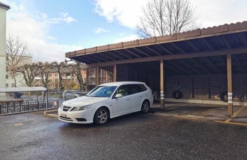 Burgdorf Apartment | Simple Studio 36m2 in the Center of Burgdorf private Parking SMALL BATHROOM