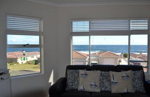 Westcliff Apartment | Simplicity with an ocean view 200