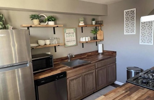 Kingman Apartment | Simply and Cozy unit # 4