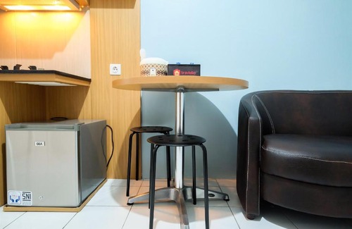 Pancoran Apartment | Simply and Homey 2BR Apartment at Kalibata City By Travelio