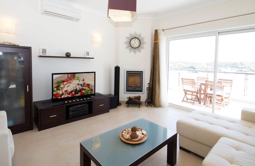 Salema Villa | SIMPLY SALEMA - LUXURY OCEANFRONT VILLA - HEATED POOL - AIR CON - ROOF TERRACE
