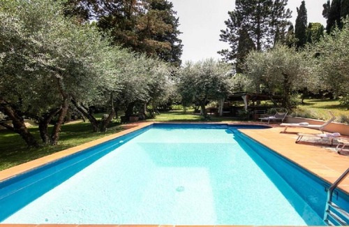 Oltrarno Villa | Simply Wonderful Historic Villa Convenient Access to Florence &gorgeous Grounds