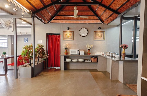 Basavanagudi Apartment | Single Bedroom Apartment with WiFi and AC in vibrant Bengaluru