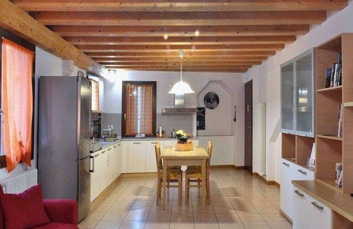 Lancenigo House | Single house with parking space and garden