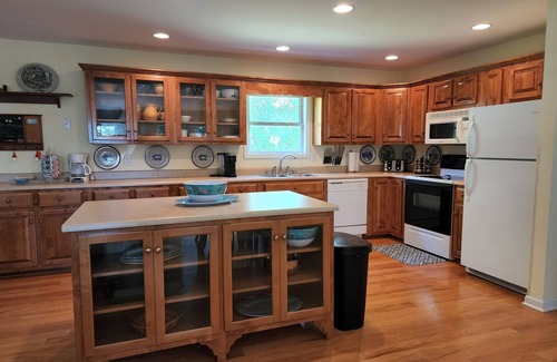 Halfway House | Single Level Lakehouse Retreat