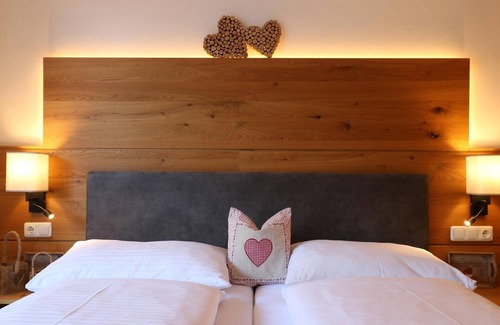Rauris Cottage | Single room half board - Hotel Bräu***