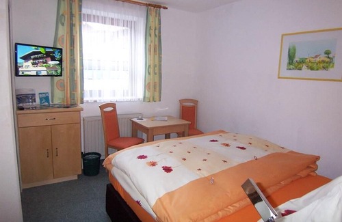 Woerth Apartment | Single room with shower, WC - Sonnblickhof ***