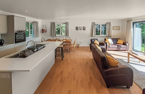 Brazzacott Cottage | Single storey cottage in its own secluded setting away from the lodges.