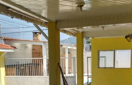 Itanhaem House | Single storey house 300mts from the beach, ideal for family and couples., Great location.