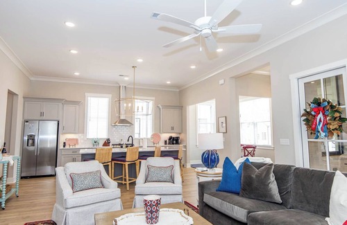 Oxford House | 'Sip on This Reserve, Best Rate for SC GameDay!